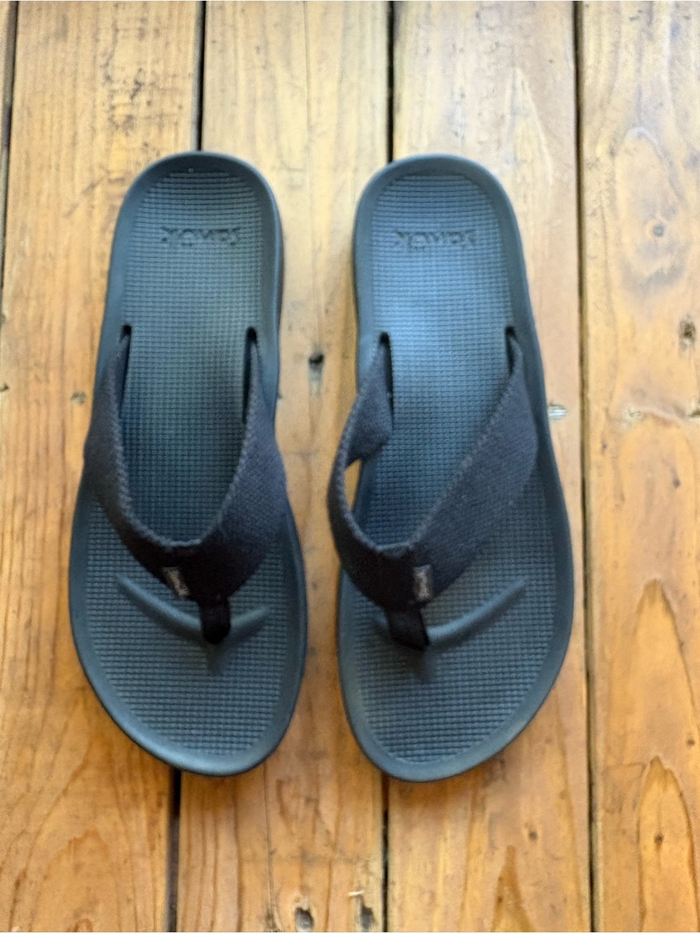 Sanuk Men's Black Foam Flip Flop Sandals